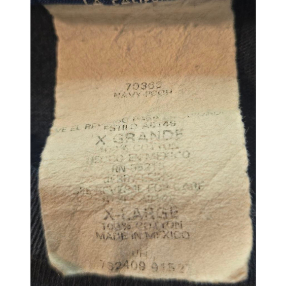 Vintage Disney Winnie the Pooh and Tigger Pocket T-Shirt - Picture 9 of 11